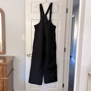 Snow or ski overalls